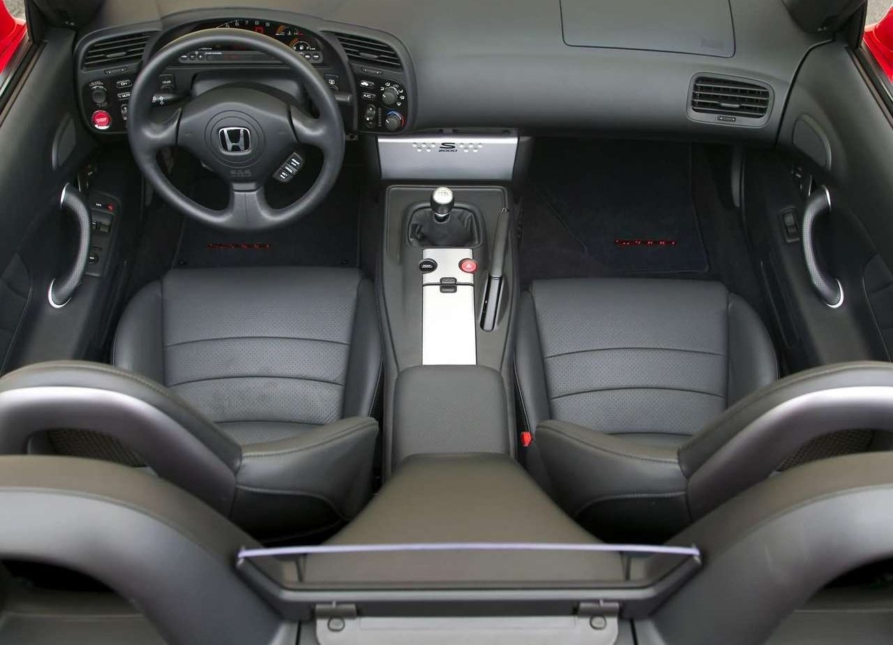 Honda S2000 AP2 iç tasarım