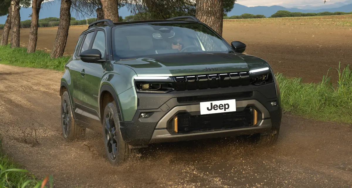 85. Yıl Özel Seri Yeni Jeep Avenger Ön