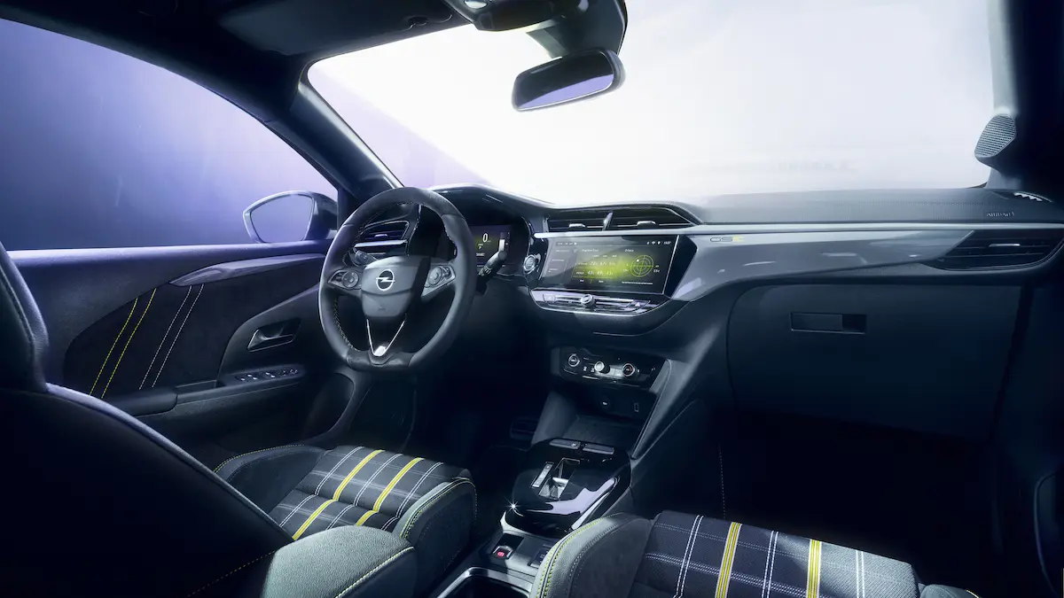Opel Corsa GSE İç Mekan