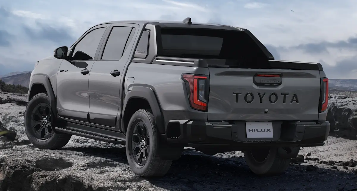 Yeni Toyota Hilux arka tasarım