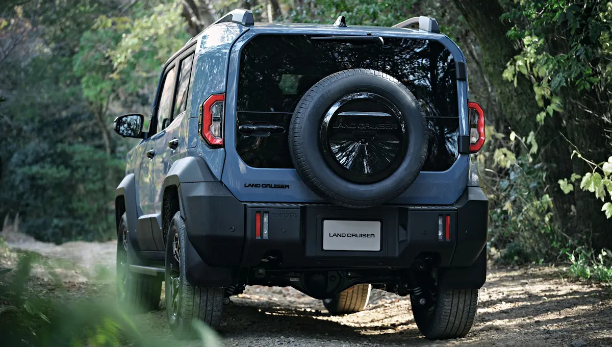 Toyota Land Cruiser FJ arka tasarım
