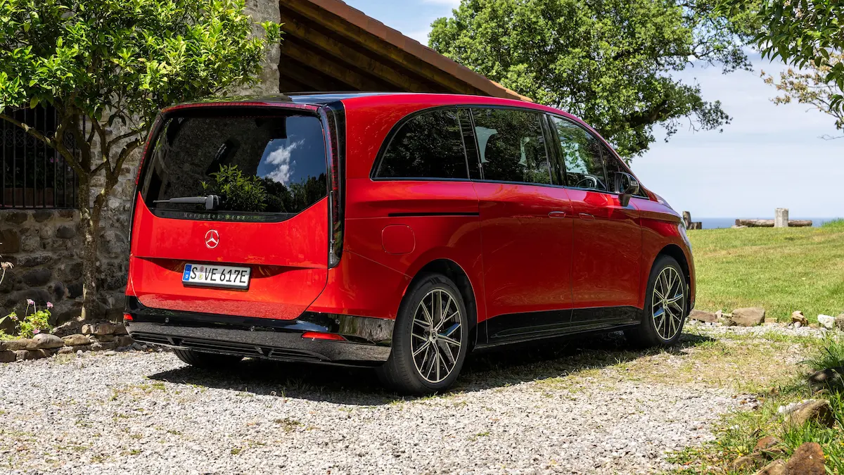 Elektrikli Mercedes VLE Arka Tasarım