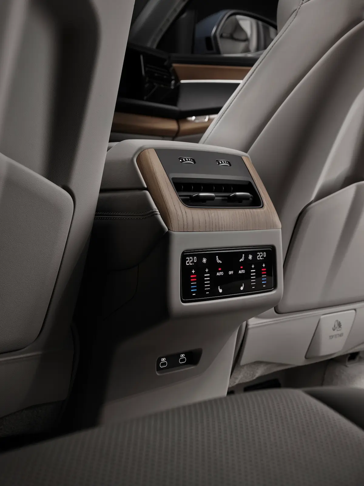 Yeni Audi Q7 İç Mekan