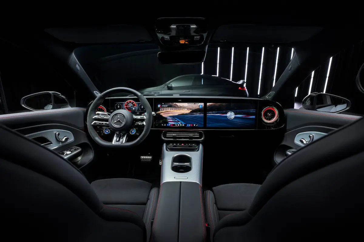 Mercedes-AMG CLA 45 4MATIC+ İç Mekan
