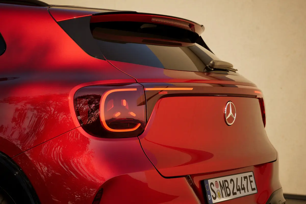 Yeni Mercedes GLA Stop Detay