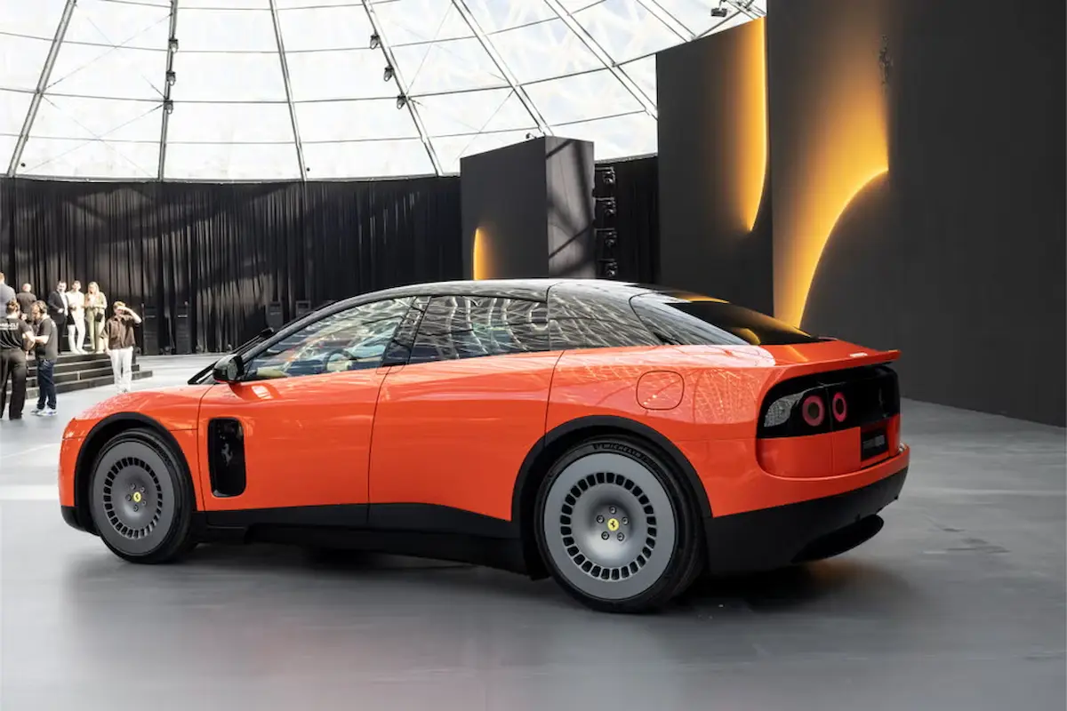Ferrari Luce Arka Tasarım