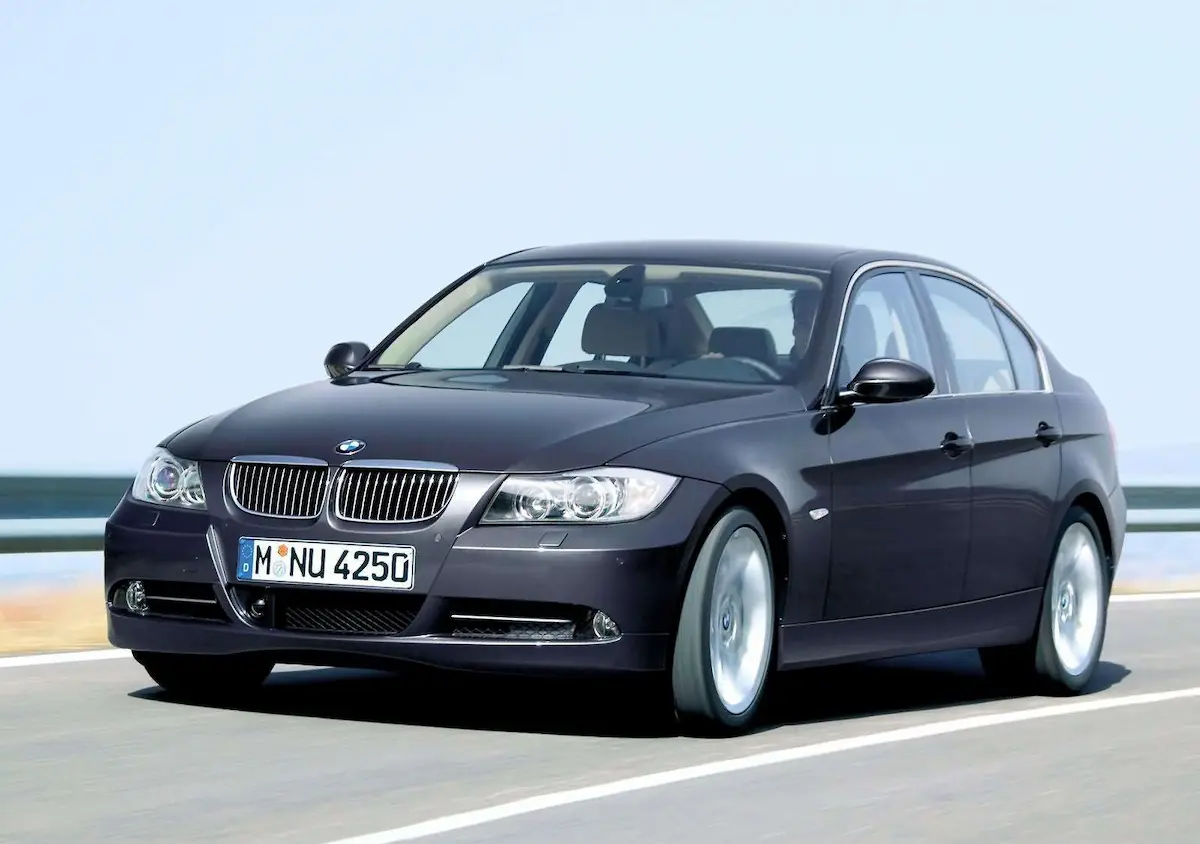 BMW 320i E90 fotoğraf 3