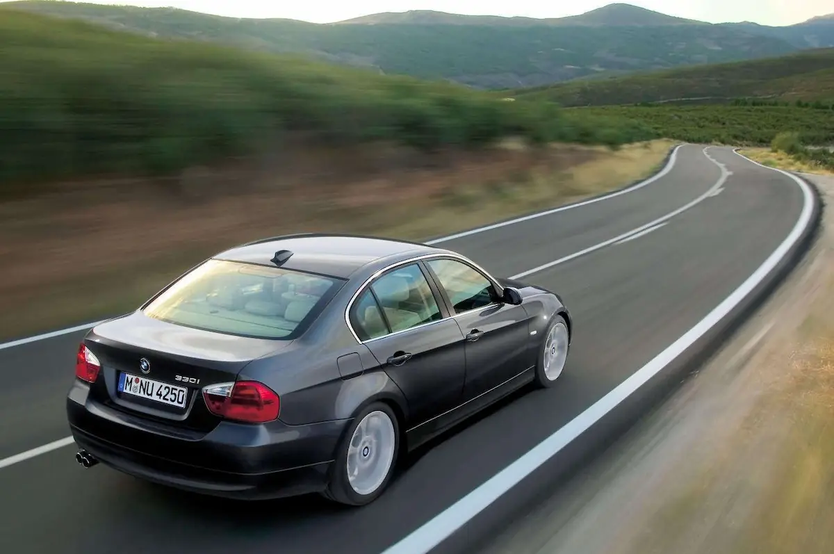 BMW 320i E90 fotoğraf 5