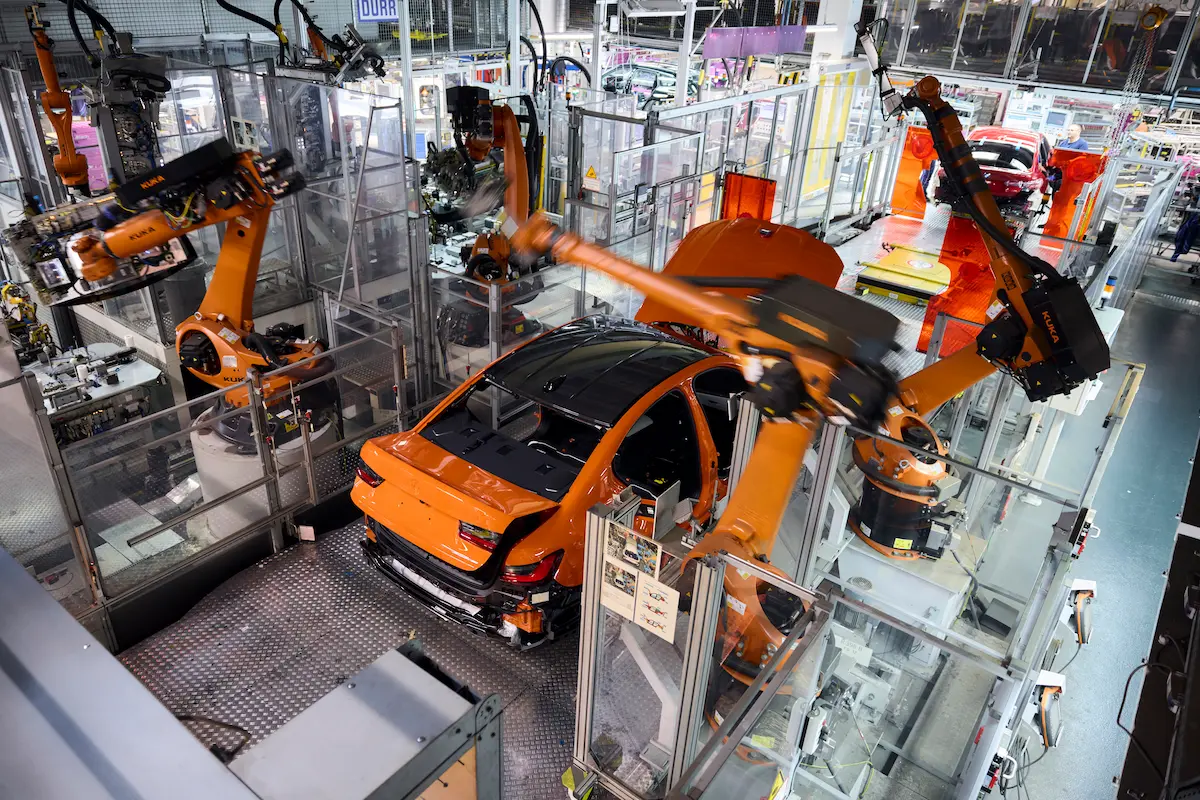 Fire Orange M3 Üretim Hattı